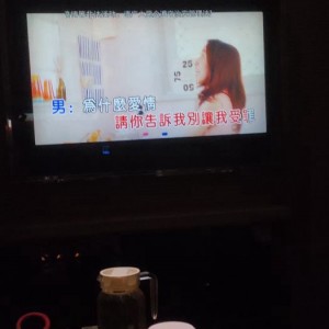 杭州萧山区附近ktv招聘现场DJ,工作好做吗？