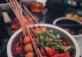 招聘广告推销文案（吸引人才加入：创意招聘文案与广告策略）