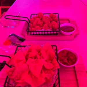 杭州富阳区春建乡附近酒吧招聘酒水促销员,跟领队还是直招