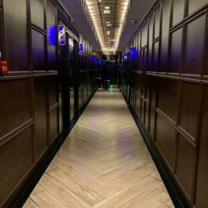 上海黄浦区打浦桥街道附近夜总会招聘包厢服务员,一个月上几天班